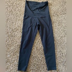 THREADS 4 THOUGHT Monica Maternity Ankle Legging
S | Black